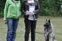 Heike freut sich mit